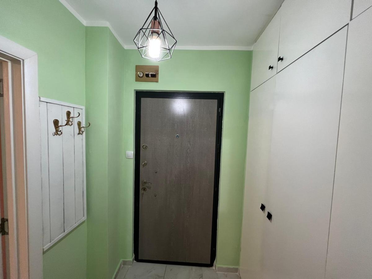 Midtown Apartment Kŭrdzhali Eksteriør bilde