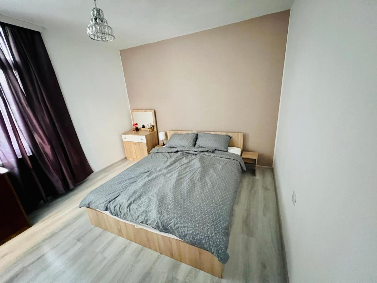 Midtown Apartment Kŭrdzhali Eksteriør bilde